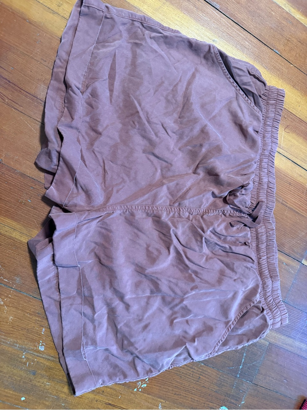 Casual Elastic-Waist Shorts in Mauve